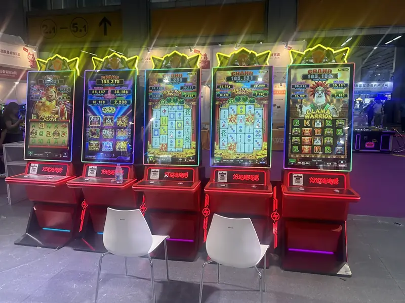 Live cabinet deployment on floor